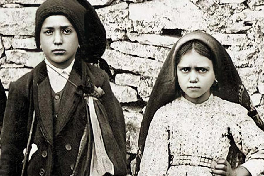 Santos Francisco y Jacinta Marto, ofrendas vivas