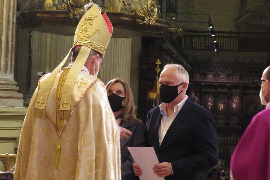 Jura y profesión de fe de los nuevos delegados de Pastoral Familiar, Ramón Acosta y Rosa Bejarano // E. LLAMAS