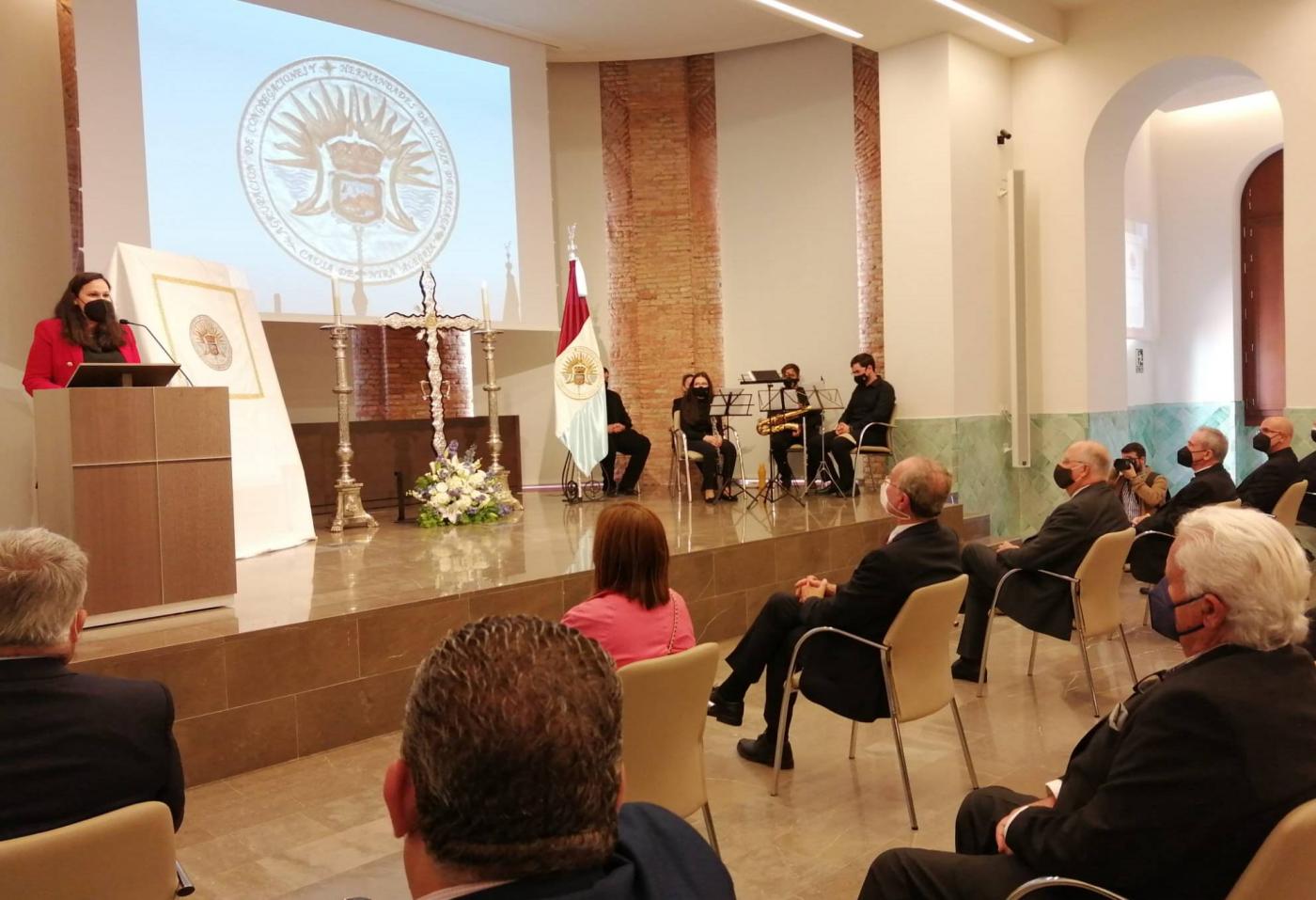 La periodista Rocío Moltó fue la encargada de guiar el acto