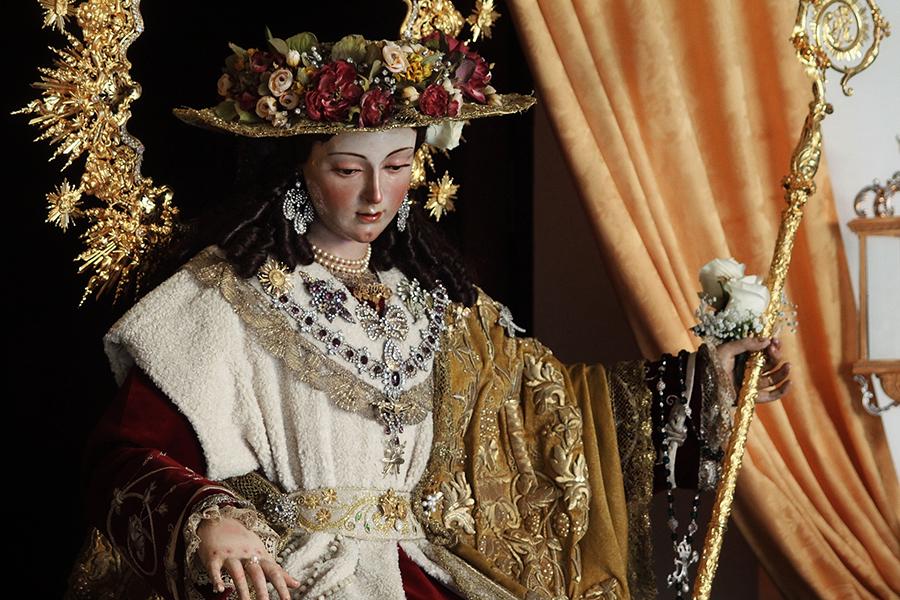 La Divina Pastora, en veneración en el atrio de su parroquia, el sábado 8 de mayo // F. Hinojosa