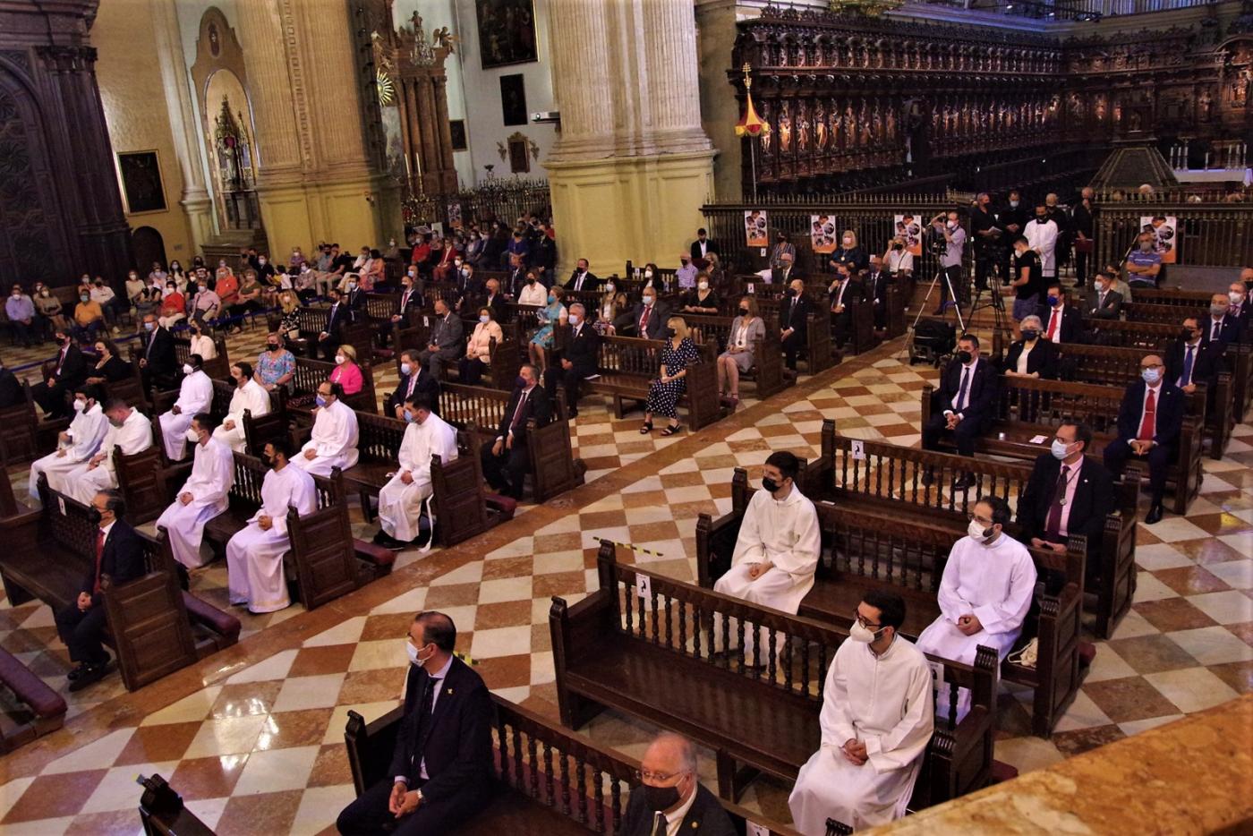 D. Jesús Catalá: «La Eucaristía es el verdadero alimento de los cristianos»