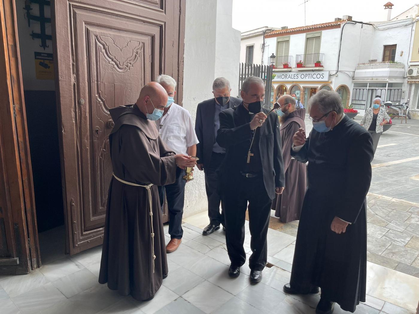 Visita Pastoral del Obispo de Málaga al Convento de San Francisco, en Vélez-Málaga