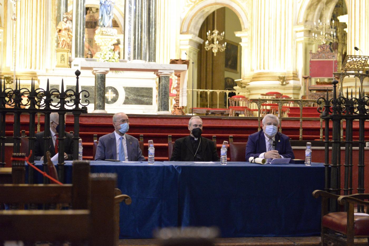 Toma de posesión de D. Adalberto Martínez Solaesa como miembro de la Academia de San Telmo // E. MARTÍNEZ