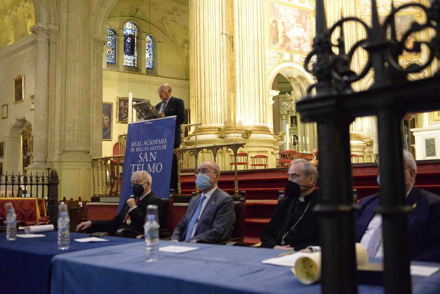Toma de posesión de D. Adalberto Martínez Solaesa como miembro de la Academia de San Telmo // E. MARTÍNEZ