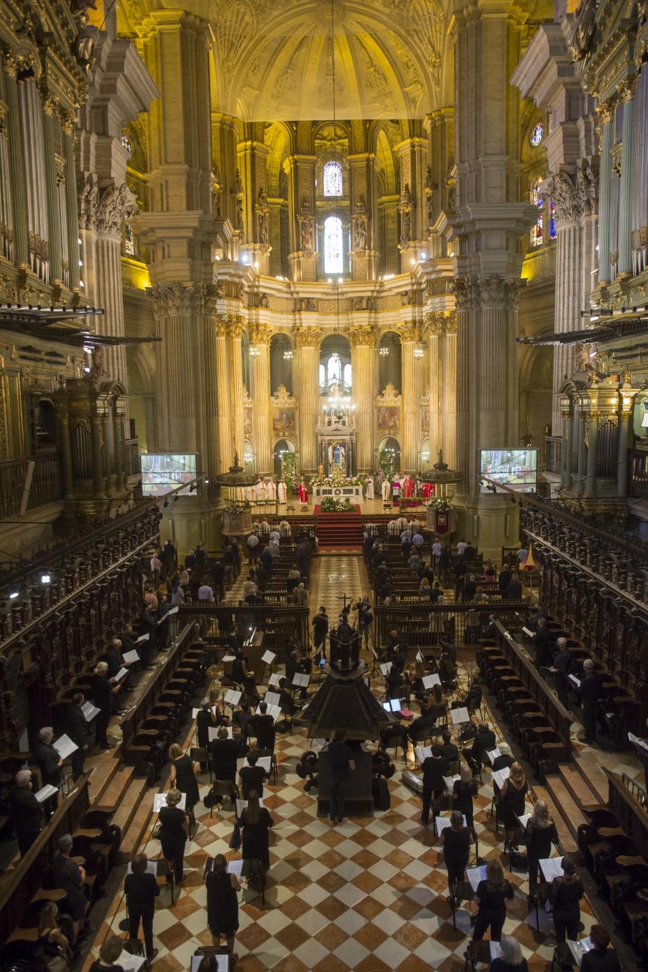 Solemne Eucaristía con motivo del 25 aniversario de la ordenación episcopal de D. Jesús Catalá // A. CABRERA