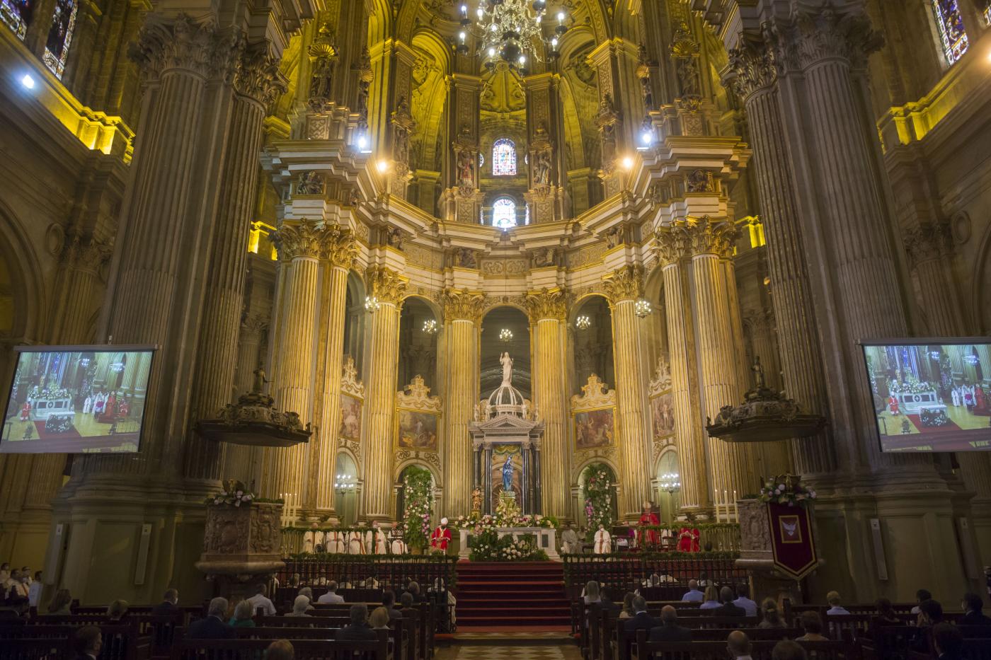 Solemne Eucaristía con motivo del 25 aniversario de la ordenación episcopal de D. Jesús Catalá // A. CABRERA