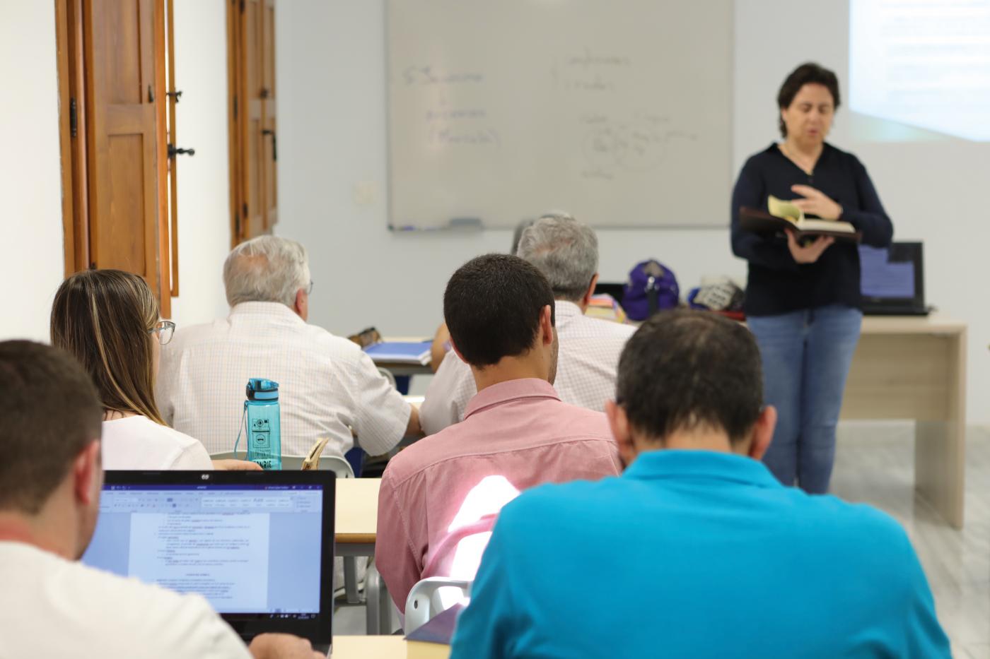 Últimos días para matricularse en Teología