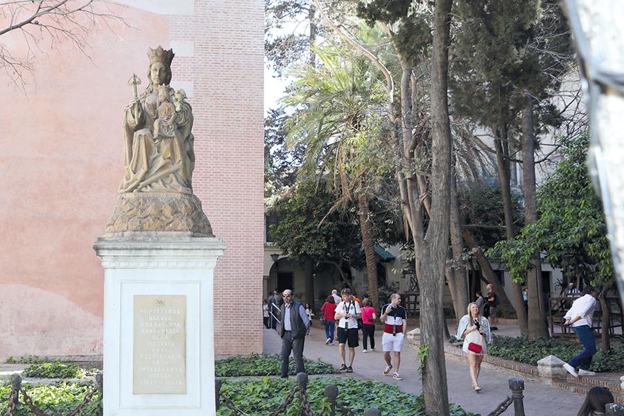 Sobre la Madre Virgen