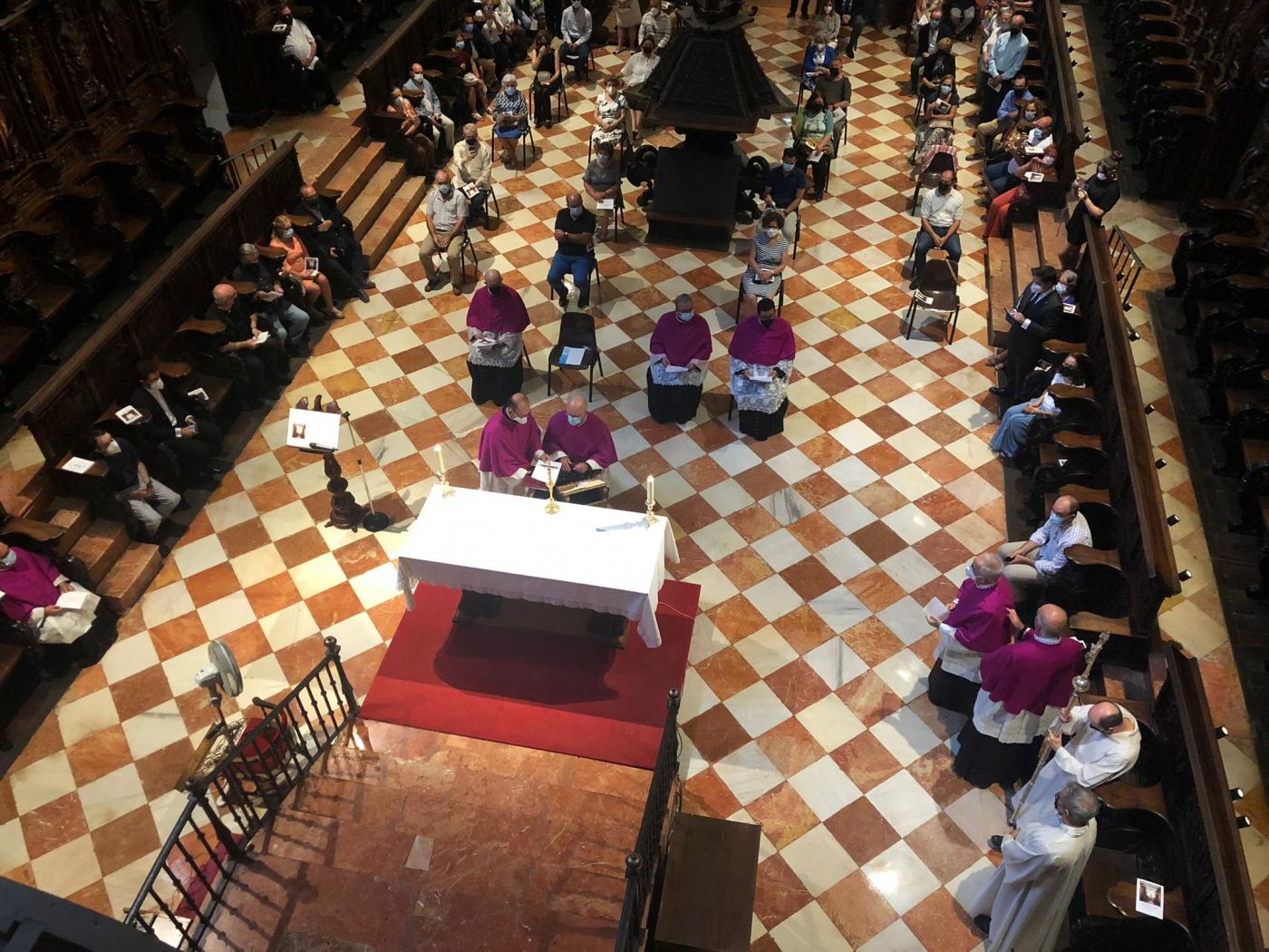 Toma de posesión de nuevos canónigos en la Santa Iglesia Catedral // A. MORENO