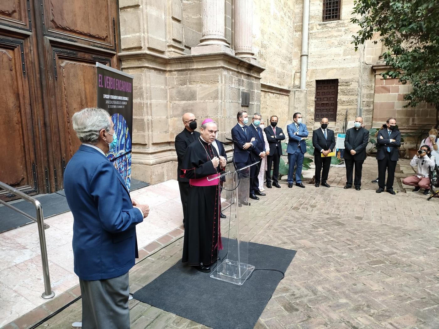 Rueda de prensa previa a la inauguración de la exposición y veneración de imágenes