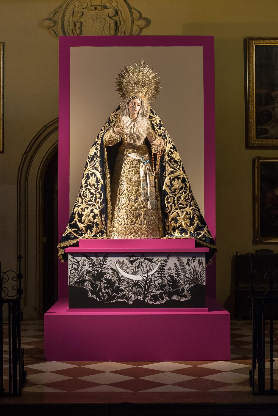 Exposición y veneración de imágenes El Verbo Encarnado. María Santísima Reina de los Cielos. Capilla de la Virgen de los Reyes.