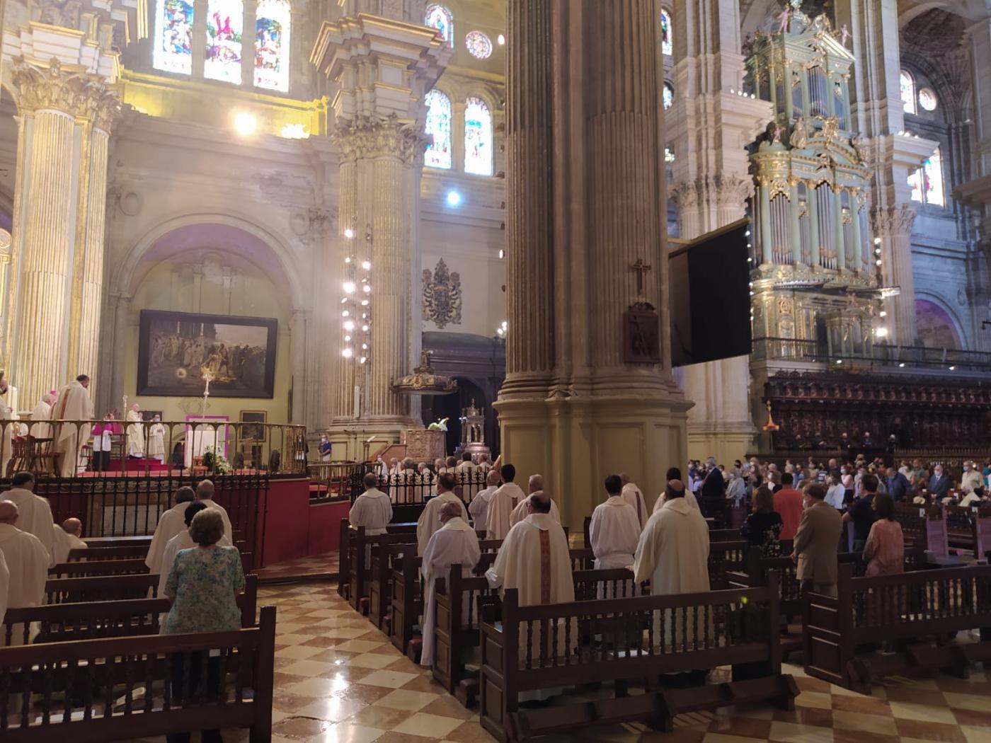 Celebración en la Catedral de Málaga de las bodas de oro episcopales de Mons. Ramón Buxarrais