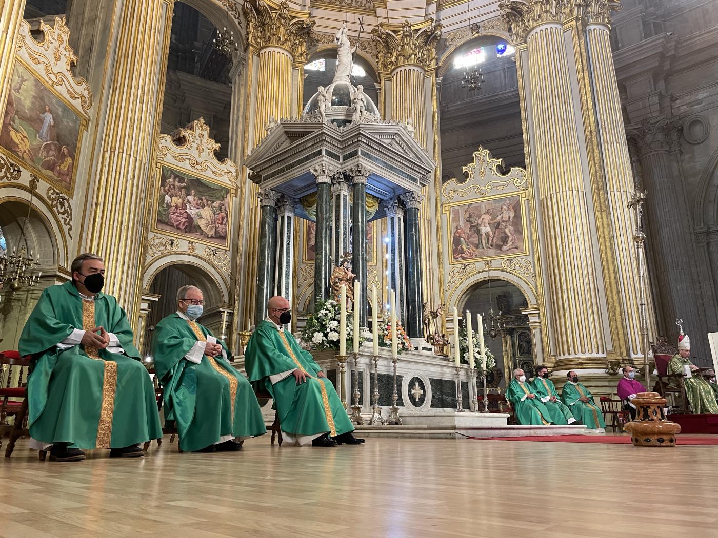 Celebración de la apertura de la fase sinodal diocesana en la Catedral de Málaga // E. LLAMAS