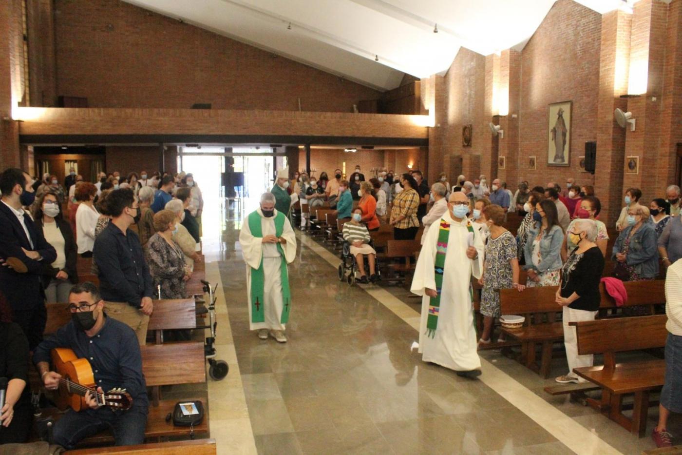 Visita Pastoral del Sr. Obispo, D. Jesús Catalá, a la parroquia Nuestra Señora de los Ángeles
