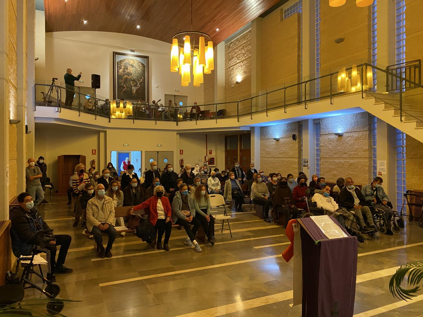 Hijas de la Caridad en la Eucaristía de despedida de la Casa Colichet celebrada en la capilla del Buen Samaritano