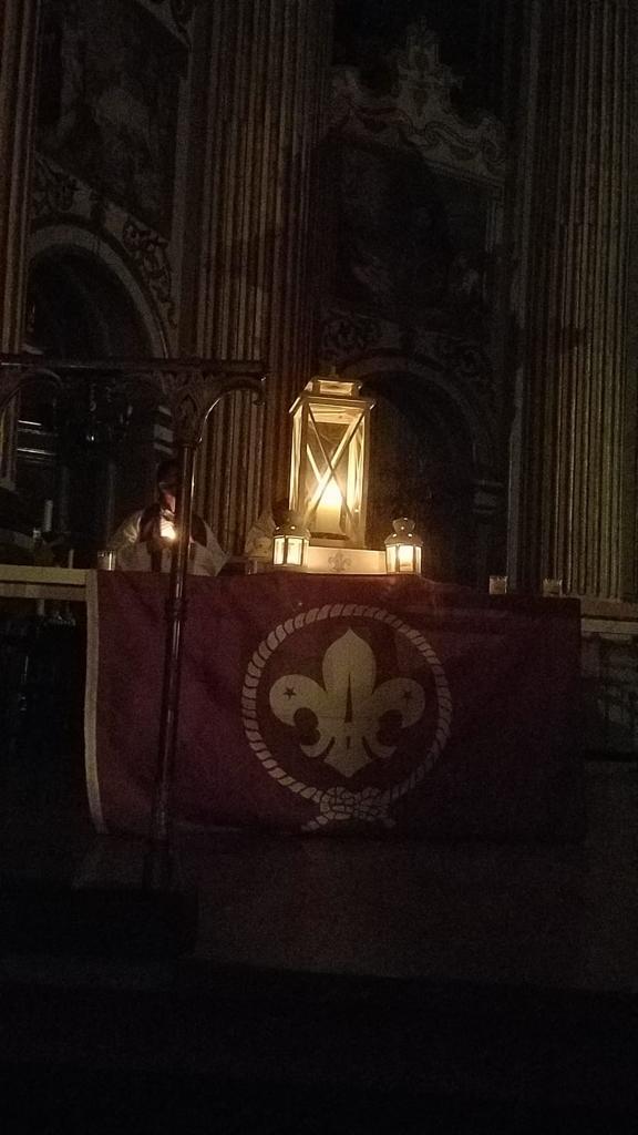 Ceremonia de entrega de la Luz de la Paz de Belén en la Catedral de Málaga