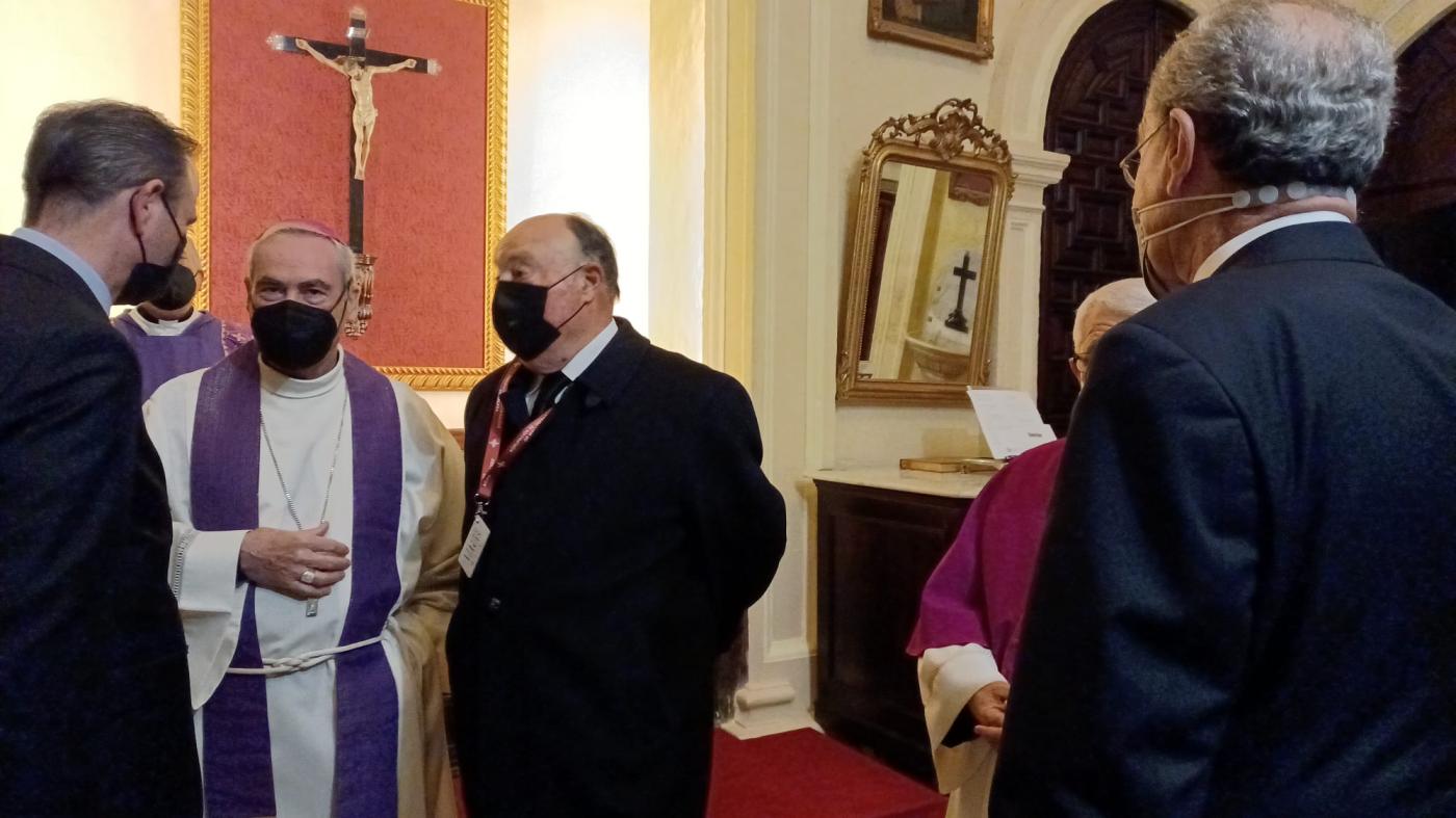 La Catedral acoge el “Santo Vía Crucis por la paz con motivo del Centenario”