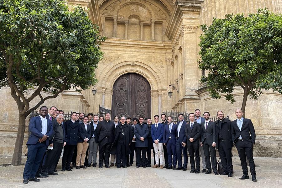 «Nuestros seminaristas son jóvenes de su tiempo que viven su fe en serio, en clave de servicio»