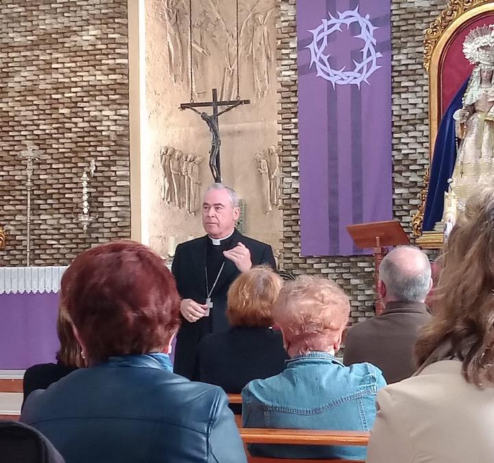 «Una mañana de mucha cercanía de D. Jesús con la gente y de la gente con D. Jesús»