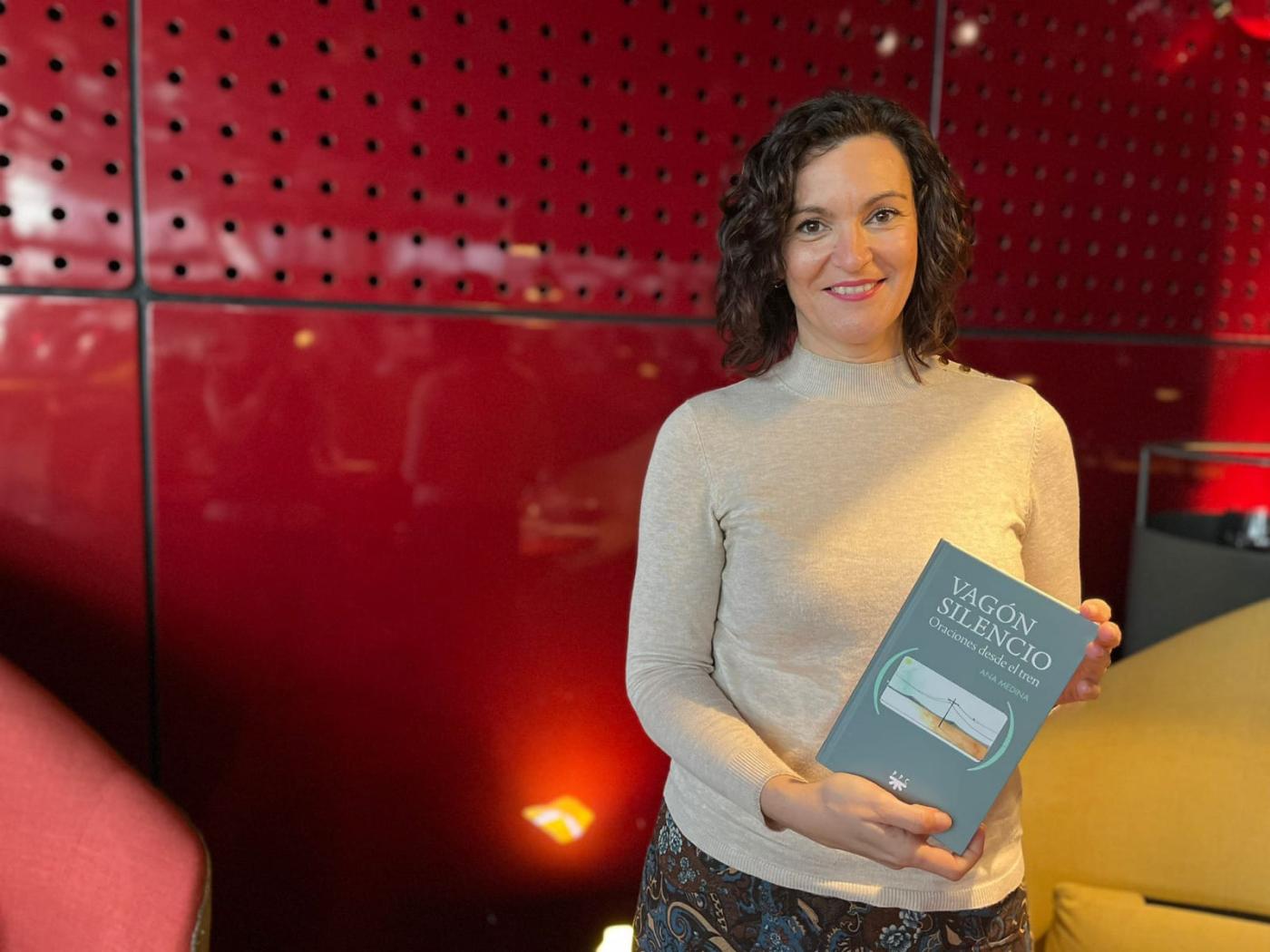 El boletín del Sínodo publica un poema de la periodista malagueña Ana Medina