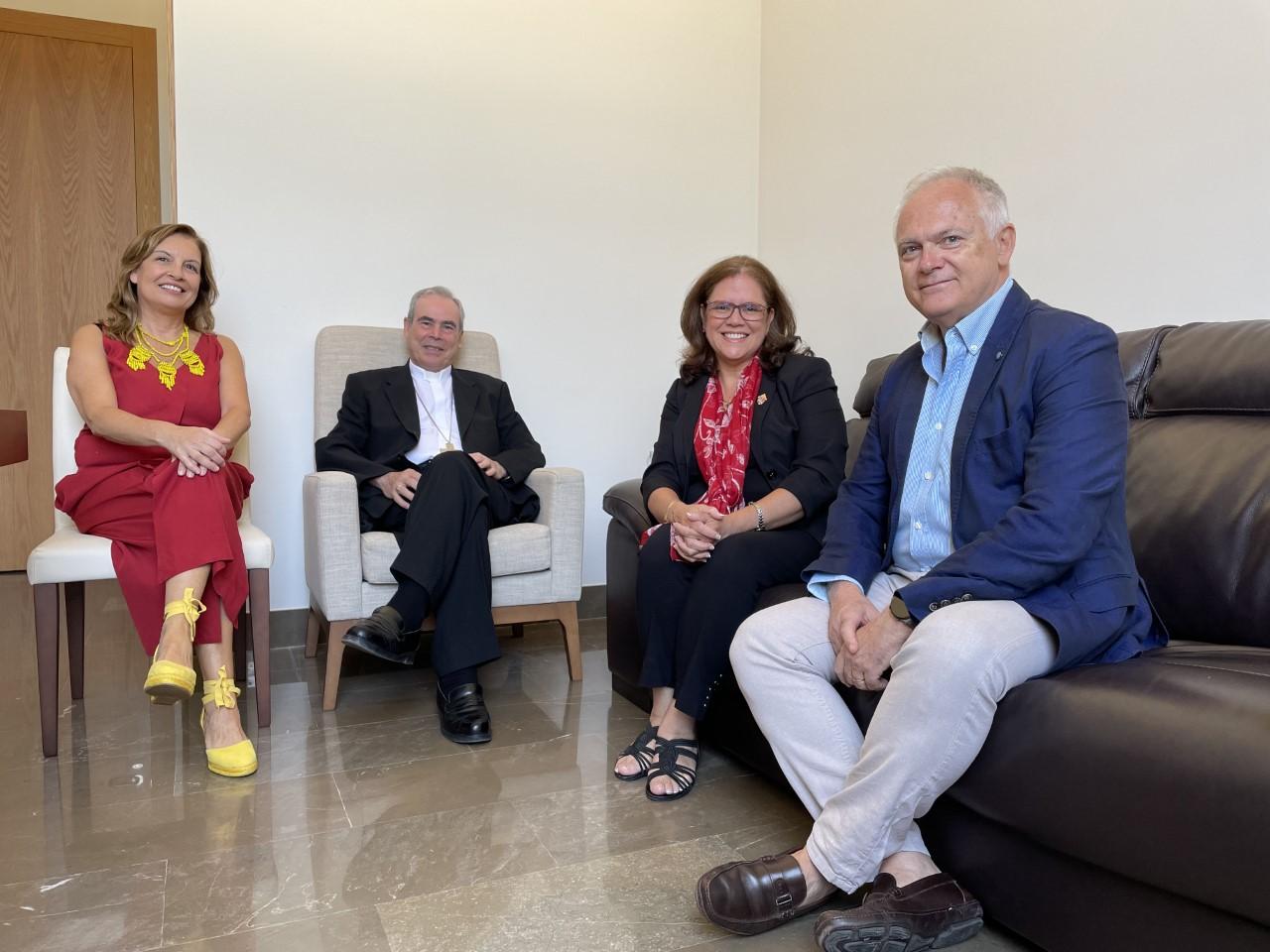 Carla Ferrando-Bowling: «En Washington le tenemos un gran cariño a san Manuel González»