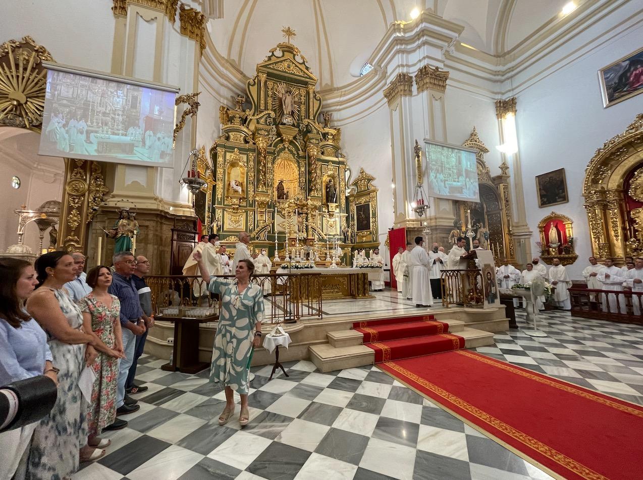Primera Misa Solemne del neopresbítero Juan Manuel Caracuel en la parroquia de la Encarnación de Marbella // E. LLAMAS