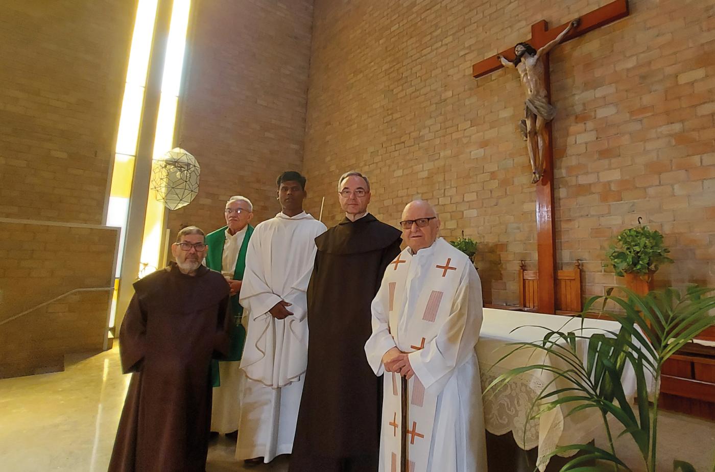 El Carmelo hace presente la fraternidad en un mundo roto