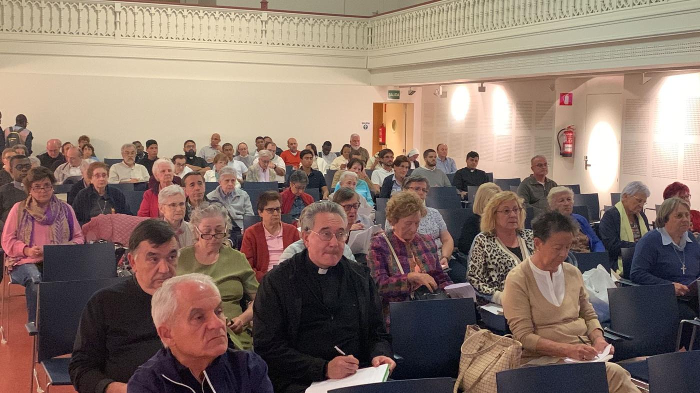 El sacerdote Alejandro Pérez ha dirigido la formación de las Jornadas Pastorales de la Diócesis de Vitoria