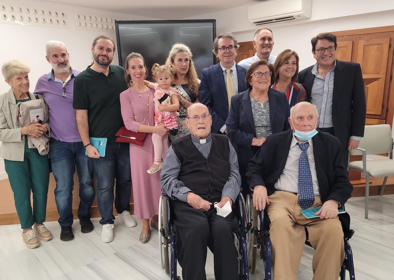 D. Francisco García Mota junto a su familia