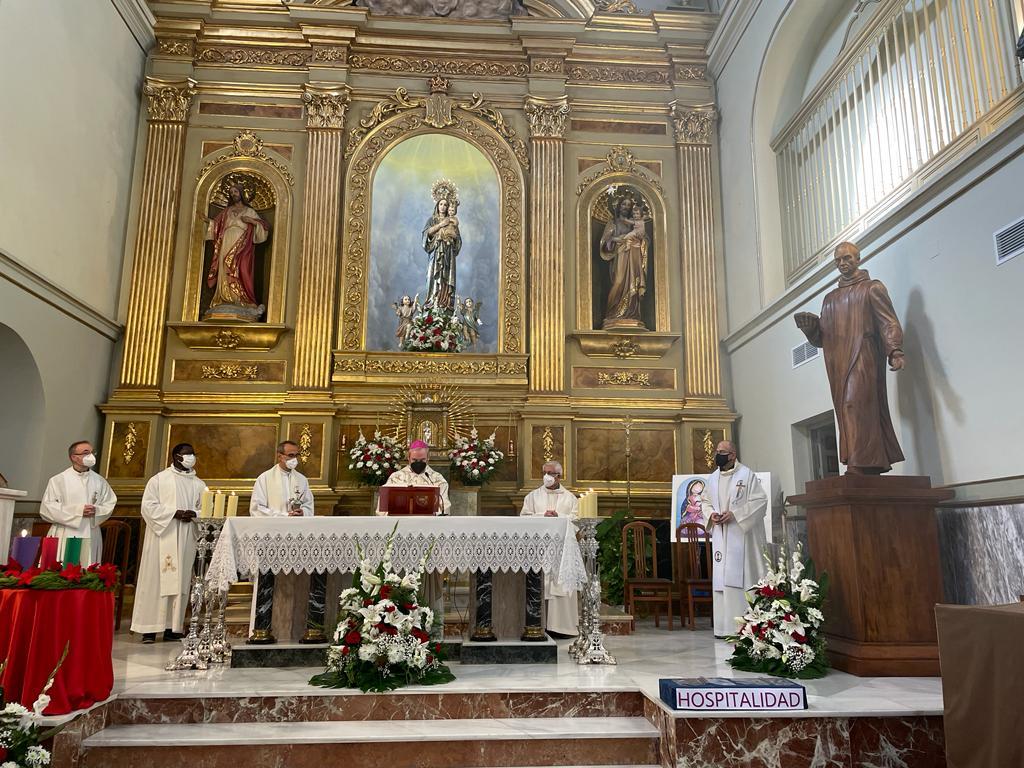 Bendición de una imagen de San Benito Menni, fundador de las Hermanas Hospitalarias del Sagrado Corazón (Centro Asistencial Hospitalarias-Málaga)