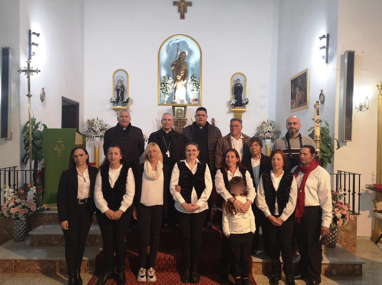 «Cajiz esperó a su Obispo en la plaza del pueblo y caminó con él hasta el templo»