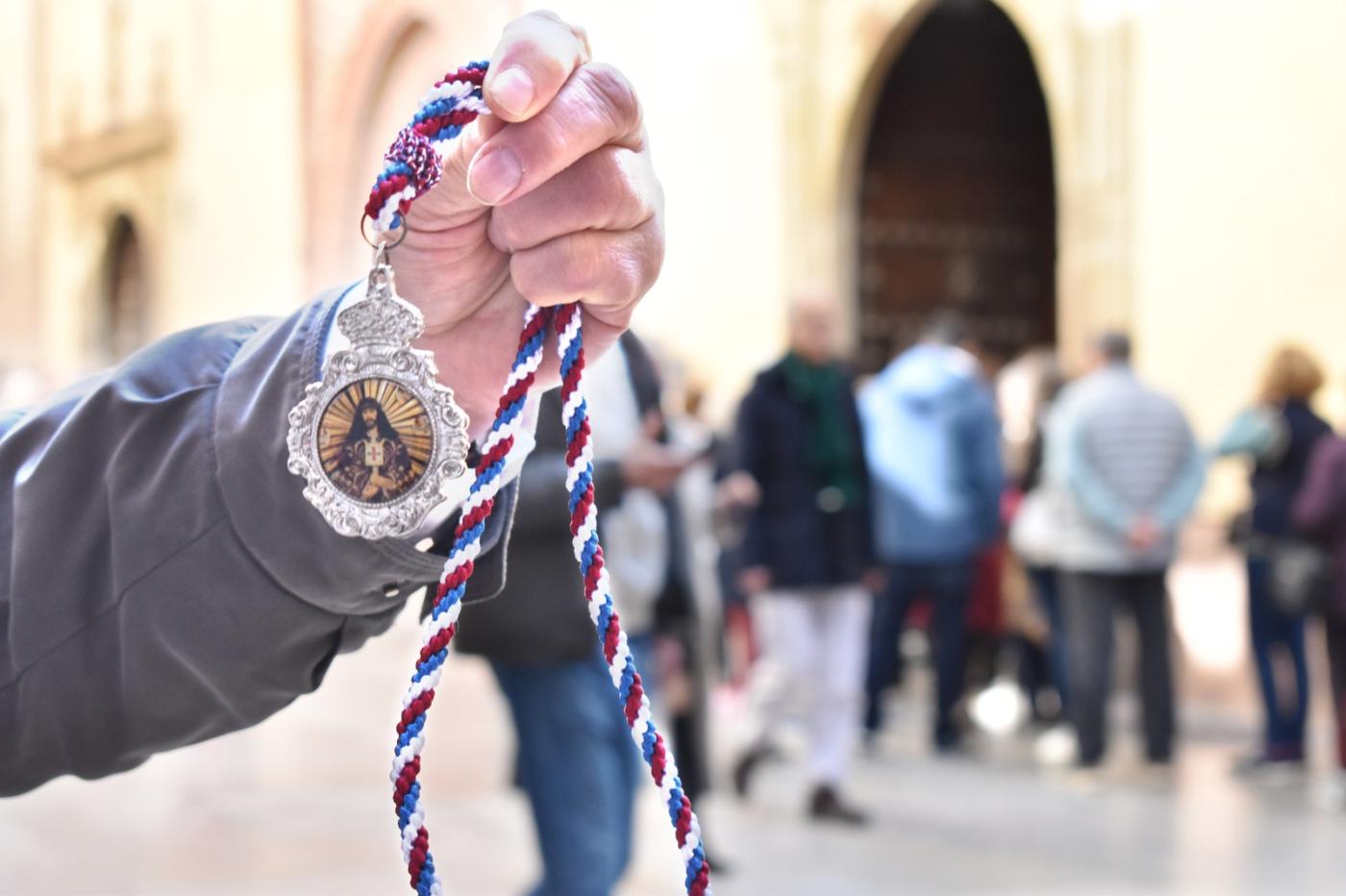 Miles de personas se acercan a venerar al Cristo de Medinaceli