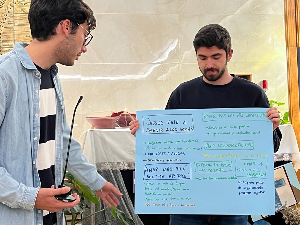 Los jóvenes subieron a la Montaña