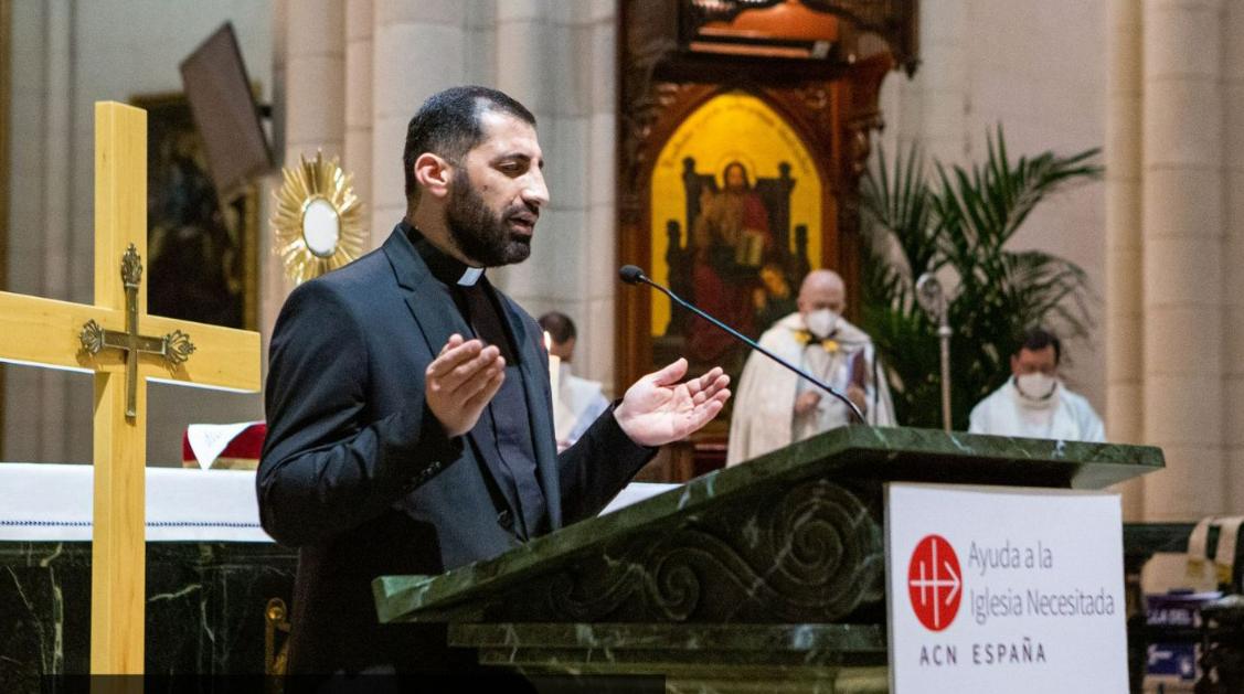 Parroquias malagueñas acogen el testimonio de un sacerdote perseguido en Irak