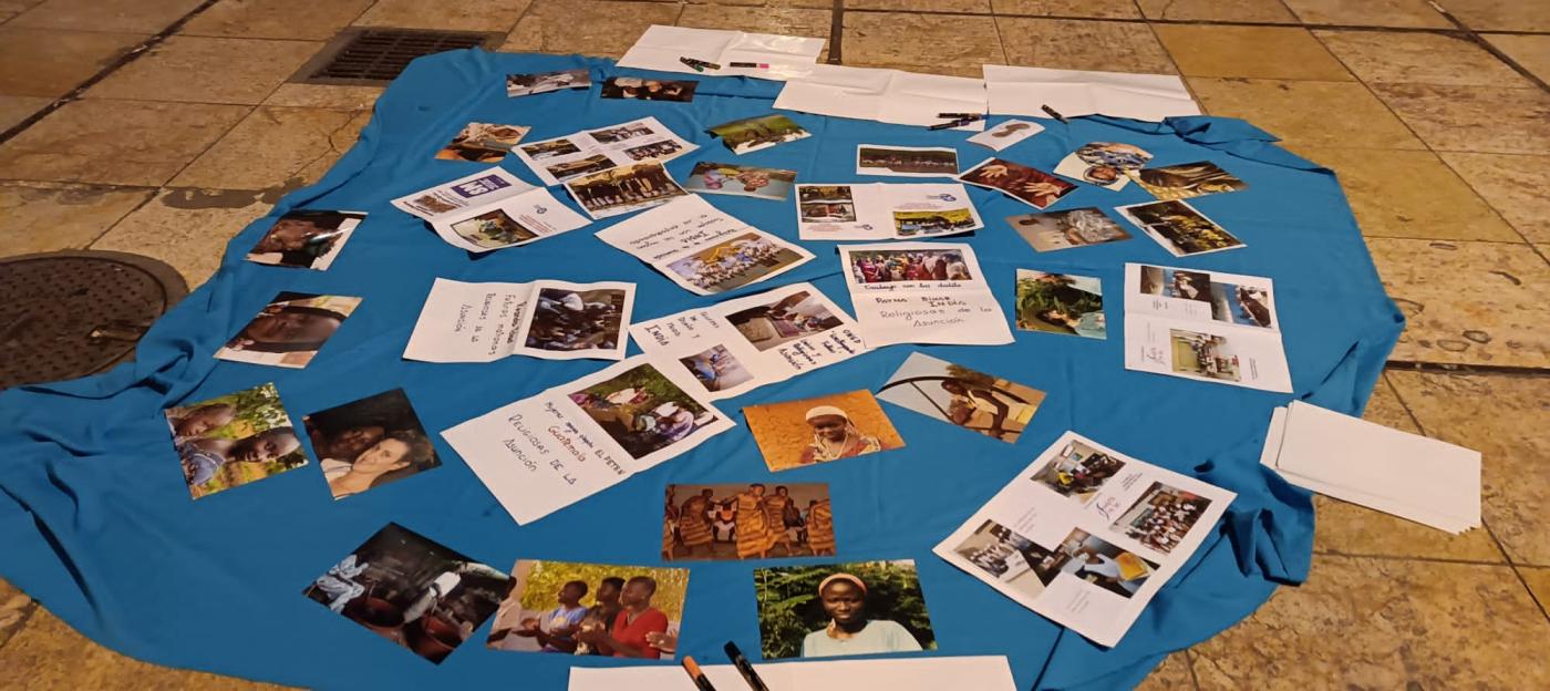 El Círculo del Silencio del mes de marzo, cerca de la mujer