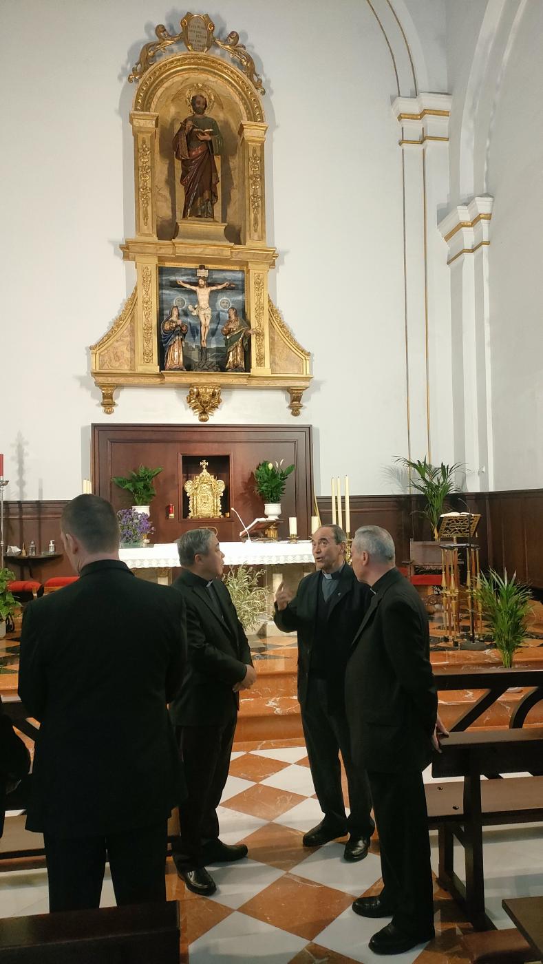 Visita del Nuncio, junto al Sr. Obispo, a la parroquia de San Pedro Apóstol