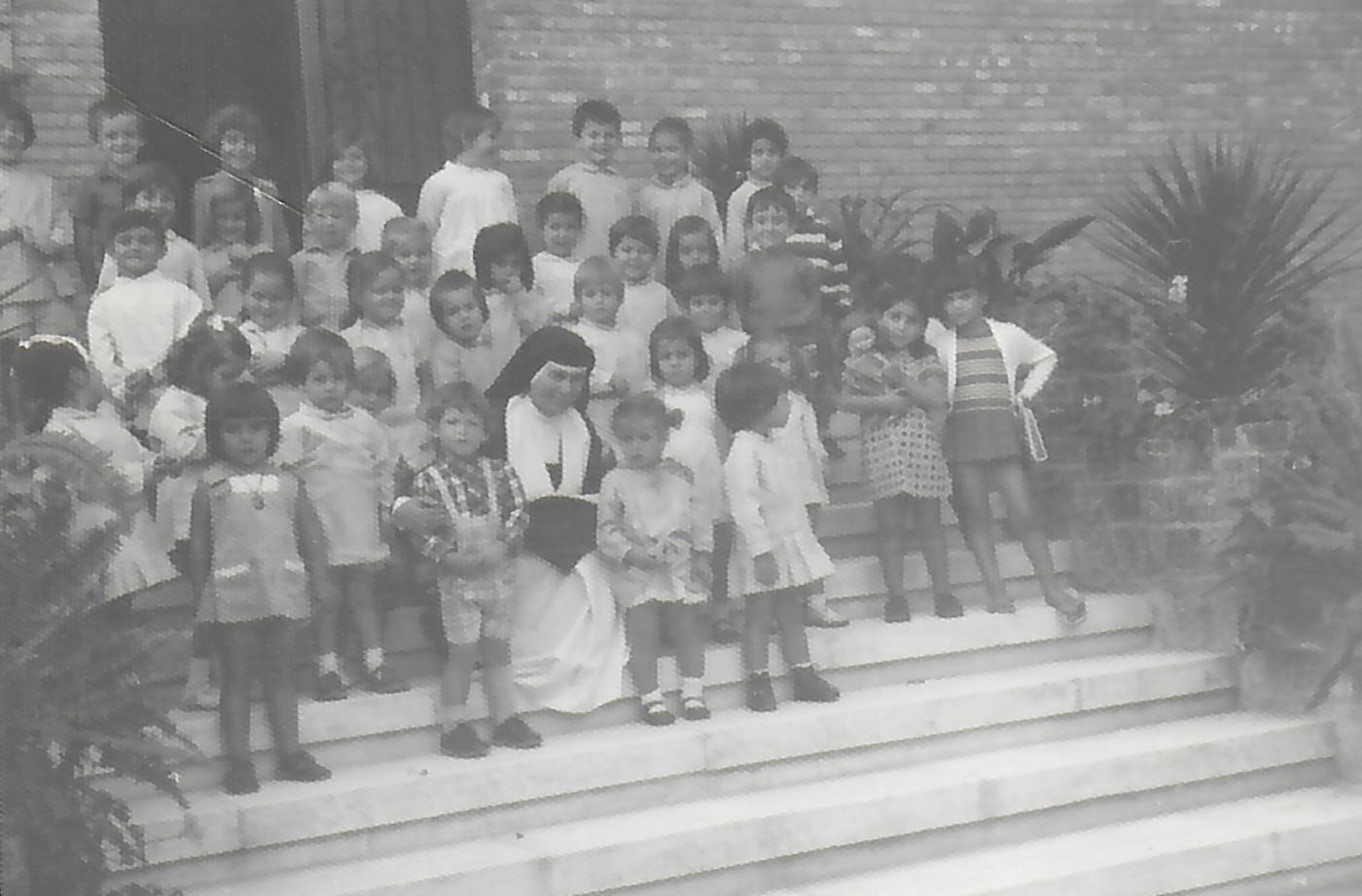 Foto histórica del colegio Madre Asunción