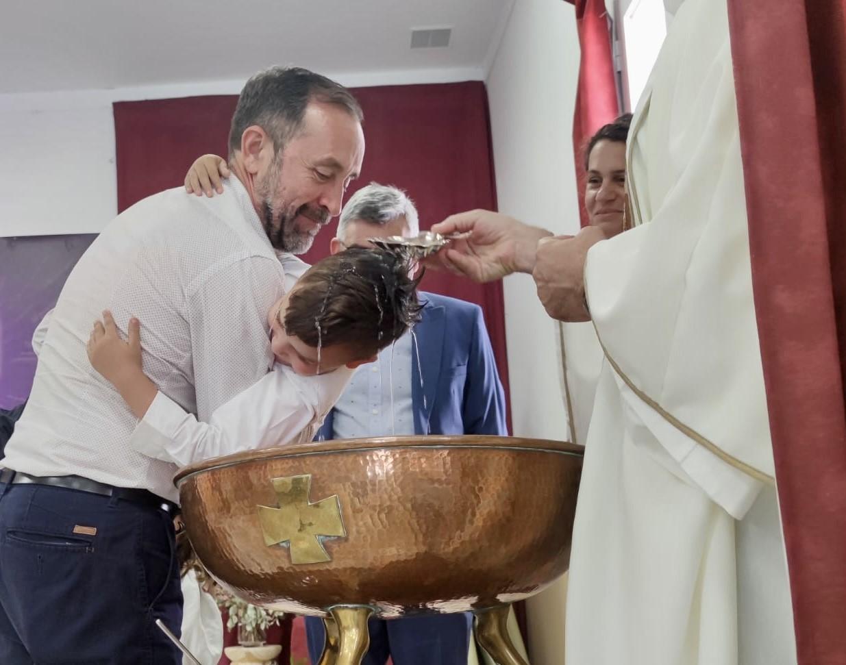 Primer bautizo celebrado en esta nueva etapa de la parroquia