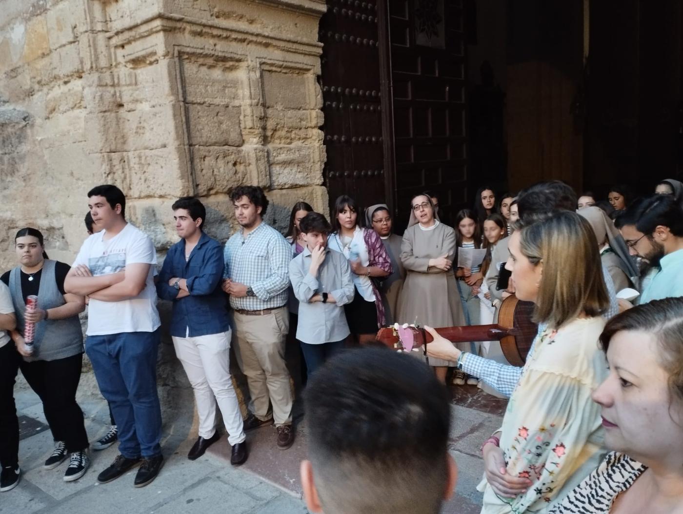 Jóvenes de Antequera celebran juntos la Pascua