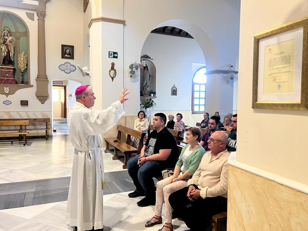 Algarrobo recibe al Sr. Obispo con repiques de campanas