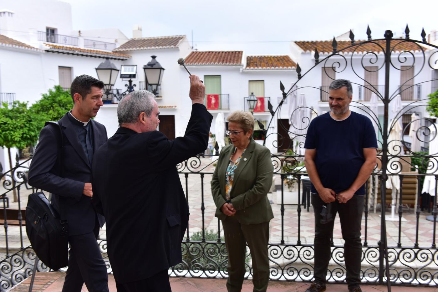 «La Visita de D. Jesús fortalece a la comunidad de Frigiliana para seguir trabajando por el Evangelio»