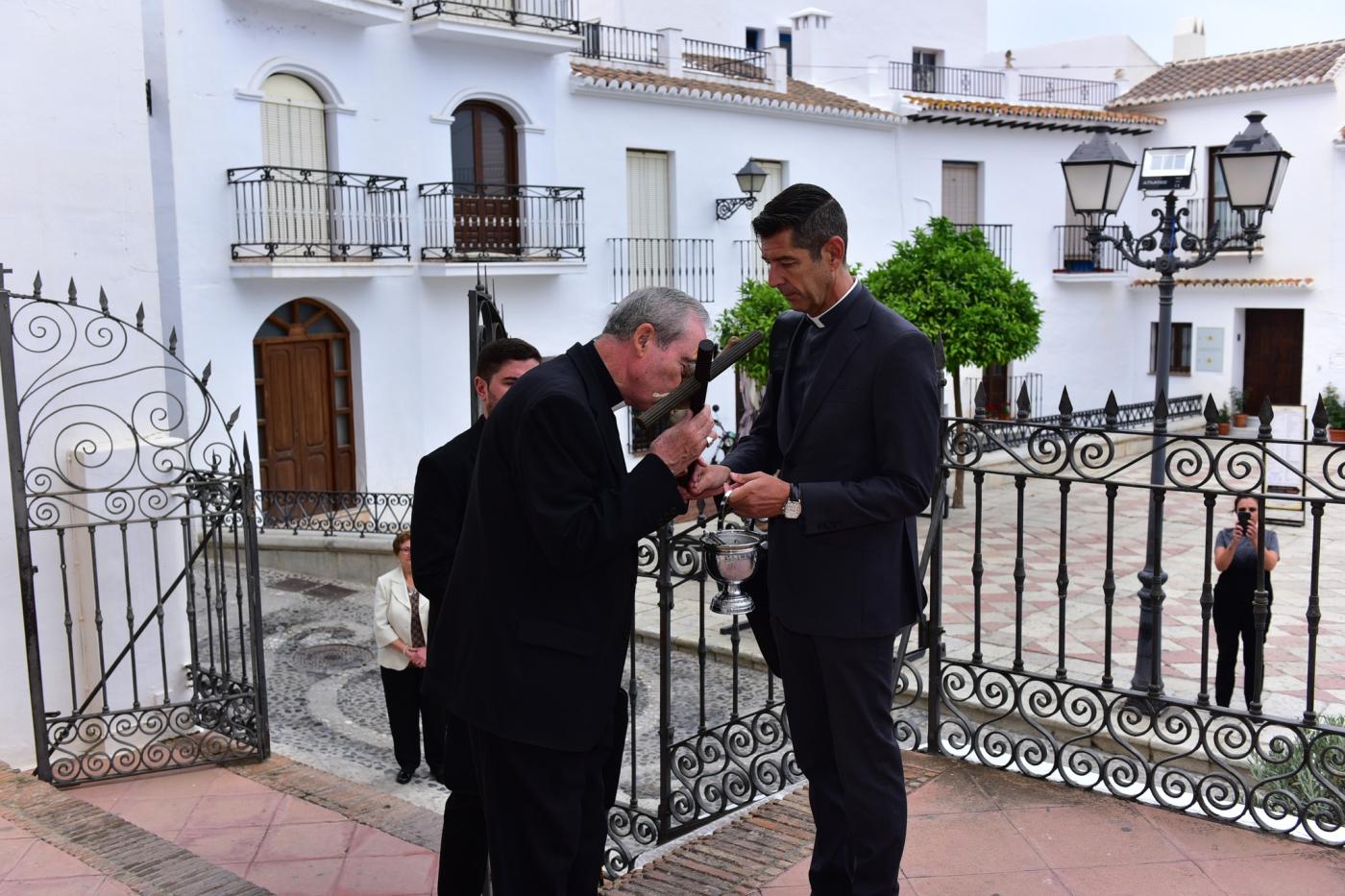 «La Visita de D. Jesús fortalece a la comunidad de Frigiliana para seguir trabajando por el Evangelio»