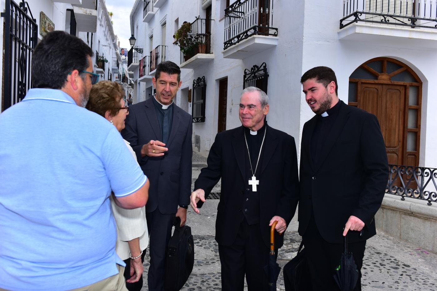 «La Visita de D. Jesús fortalece a la comunidad de Frigiliana para seguir trabajando por el Evangelio»