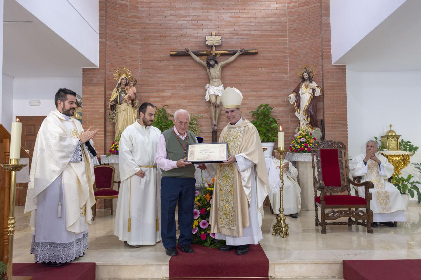 «¡Bienvenido a Almayate! Nuestra parroquia es su casa»