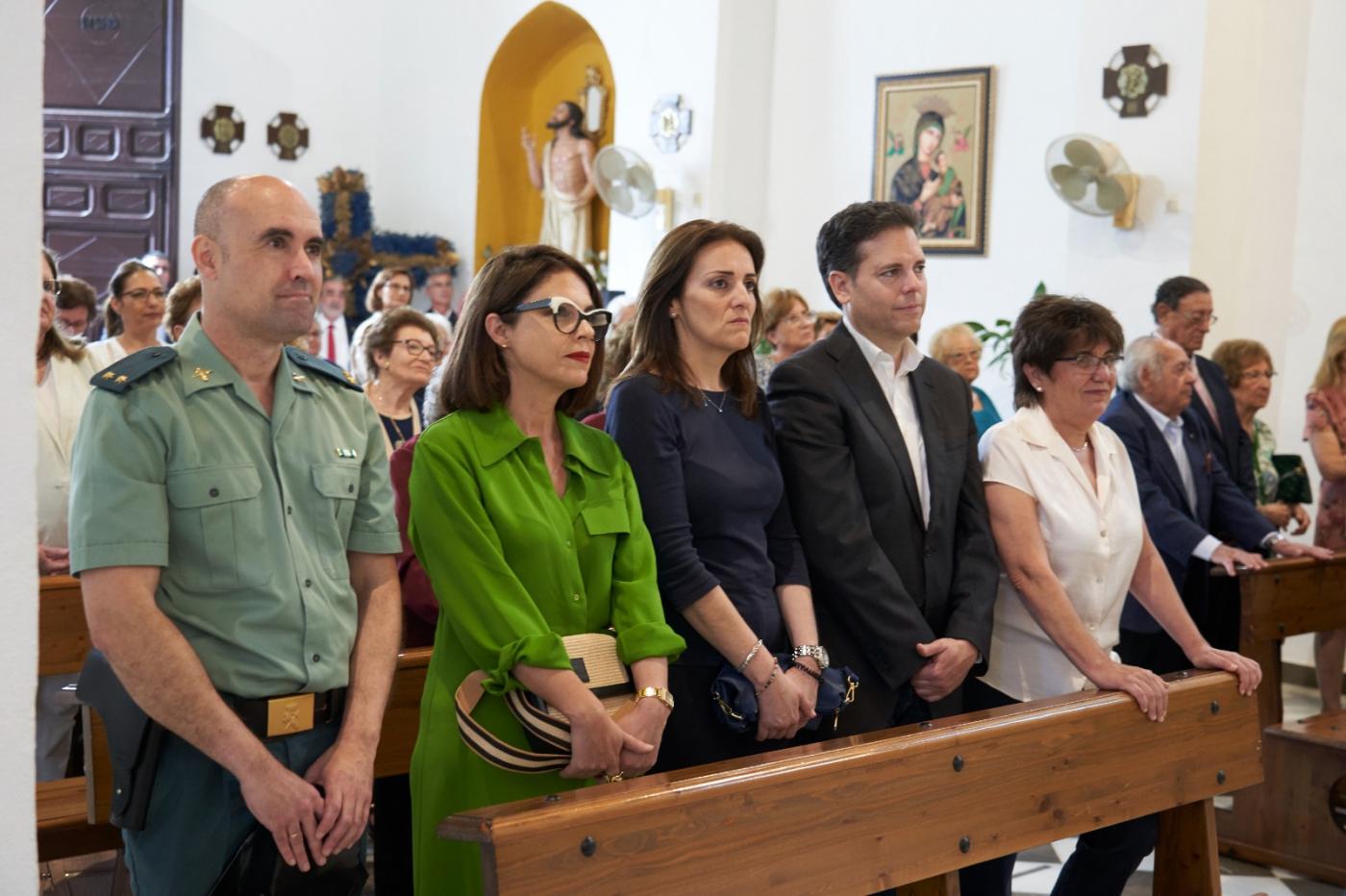 D. Jesús visita la parroquia de Maro y la Cueva de Nerja