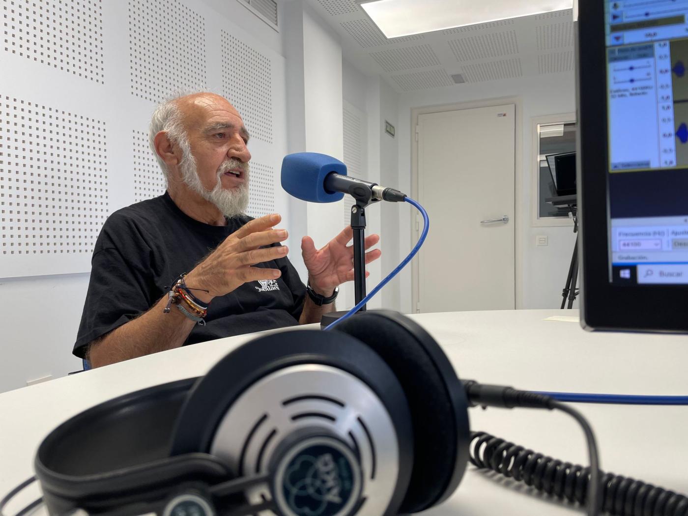 Padre Cacho: «Málaga es mi tierra espiritual, llegué recién ordenado sacerdote»