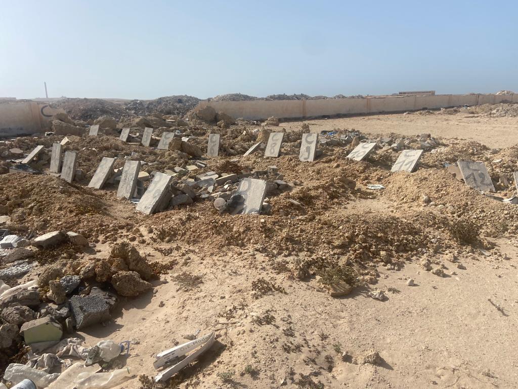 Día 13. Un responso en el cementerio de migrantes