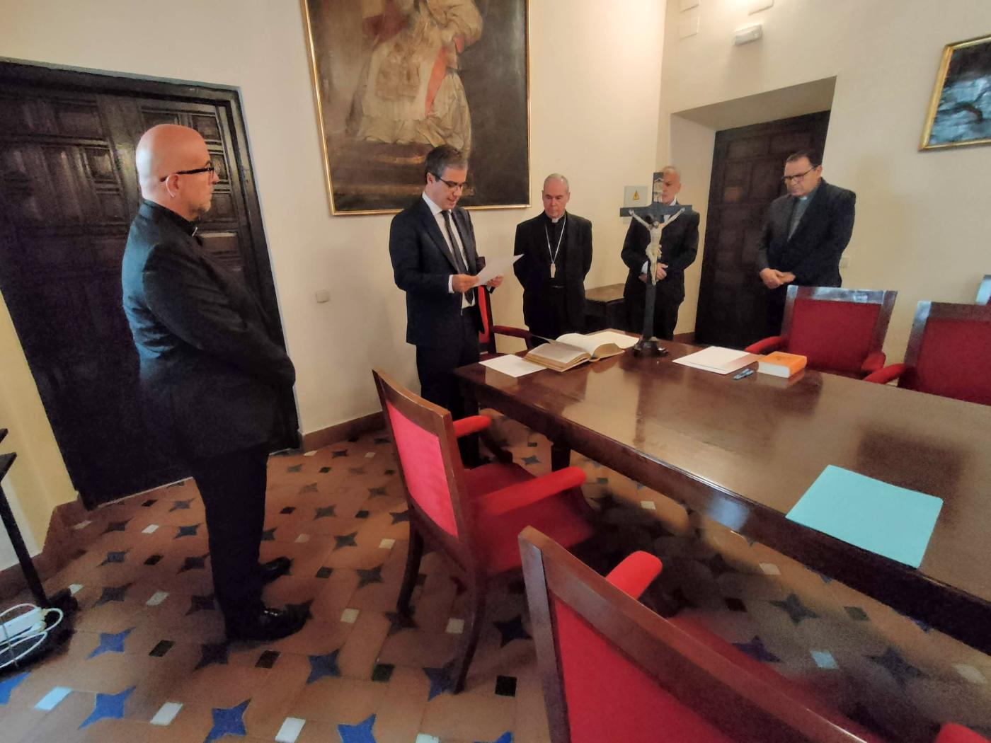 Profesión de fe de Marcos Balboteo al recibir su nombramiento como nuevo ecónomo diocesano