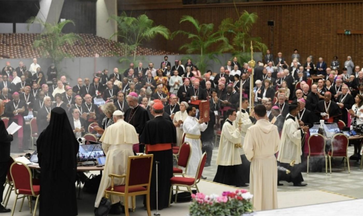 Francisco: En el Sínodo, escucha y ayuno de la palabra pública