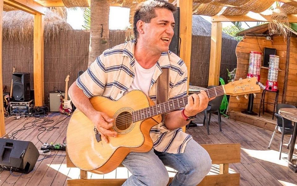 Alfonso Moreno: «Con este disco, el número 11, Ixcís vuelve a sus raíces»